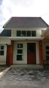 DIJUAL RUMAH ELEGAN SEMI VILLA 10 MENIT KE PKU GAMPING