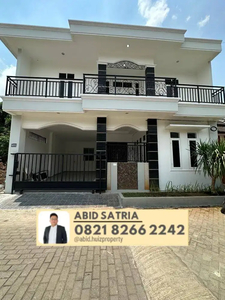 dijual rumah hoek 2 lantai di cluster angelonia gading serpong