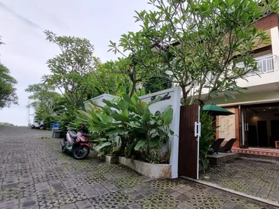 Dijual Villa Pramitha 1,5 are 3 BR One Gate Sistem di Canggu, Bali