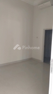Disewakan Rumah 1 Lantai Rapi Ceiling Tinggi di Lippo Karawaci Barat Rp37 Juta/tahun | Pinhome