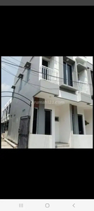 Rumah 2 Lantai Bangunan Minimalis Modern Jl Cipinang Elok Bebas Banjir
