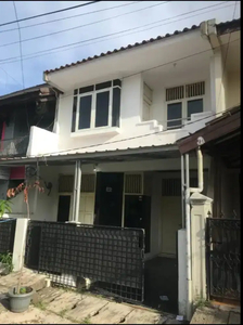 RUMAH 2 LANTAI DI PONDOK KELAPA