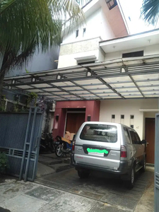 Rumah 2 Lantai Siap Huni di Cilandak, Jakarta Selatan