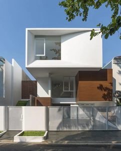 Rumah baru siap huni design modern di pondok indah Jakarta Selatan