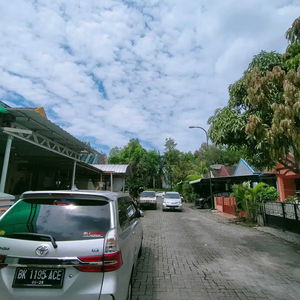 Rumah Komplek Cemara Hijau Jalan Metal Raya Krakatau Ujung