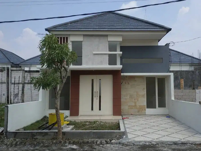 Rumah Lebar 7 Meter Ready Stock di Menganti Gresik