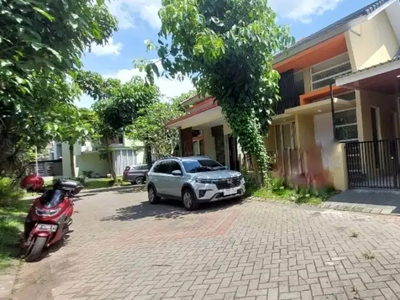 rumah lingkungan elite permata jingga suhat dekat masjid