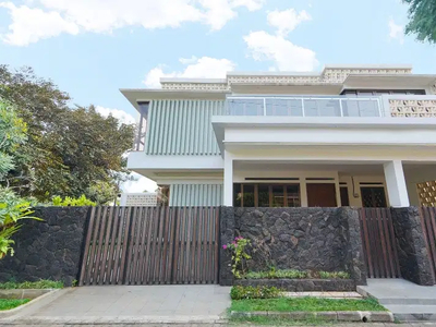 Rumah Mewah 3 Lantai Rooftop di Jaksel Bintaro dekat tol dan krl