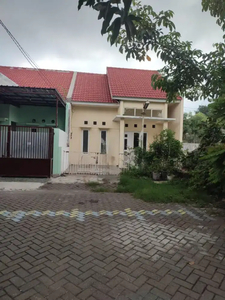 Rumah Secondary candi Sidoarjo