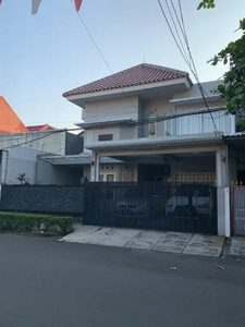 Dijual Cepat Rumah 2 Lantai di Bintaro Jaya Sektor 3A Tangsel