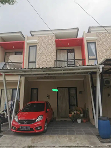 Dijual Cepat Rumah Asri Siap Huni di Magnolia Park 8 Cipondoh