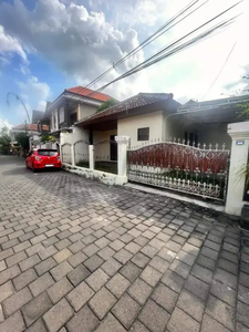 Dijual rumah sesetan luas tamah 300m2