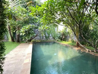 Disewakan Rumah Cantik, Pool, Cilandak, Jakarta Selatan