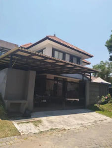 DISEWAKAN Rumah Graha Family FULL FURNISH Wiyung Surabaya Barat