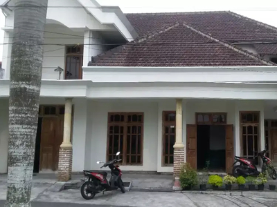 JUAL RUMAH KLASIK PAKUNDEN KOTA BLITAR