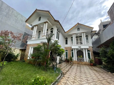 Jual Rumah Mewah Model Timeless, Kawasan Tenang Sangat Aman Militer