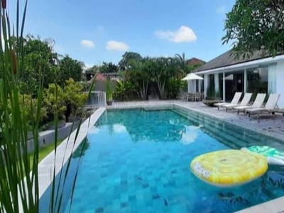 Nego, Villa Full Furnish View Padi Di Babakan Parkiran Luas, Canggu
