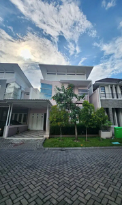 Royal Residence Surabaya Barat Luas tanah 200 meter harga 2.8 M