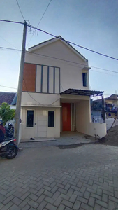 Rumah 2 lantai Pagesangan dekat Masjid agung Surabaya