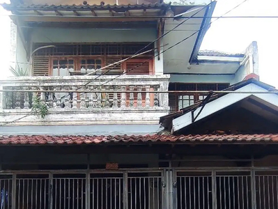 Rumah 2 Lantai Siap Huni di Pamulang Permai 2 Siap KPR Harga Nego J-16