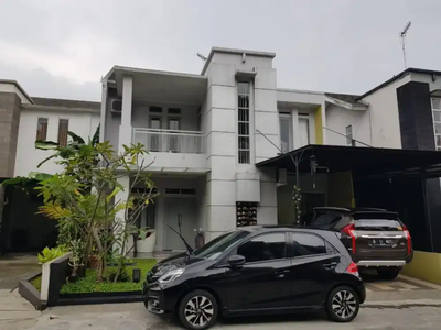rumah bagus semi furnished di daerah setiabudi dekat UPI Bandung