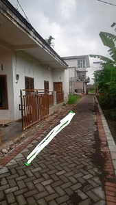 Rumah Baru Desain Bagus Strategis di Jl Ir Soekarno ( SAB ) Batu