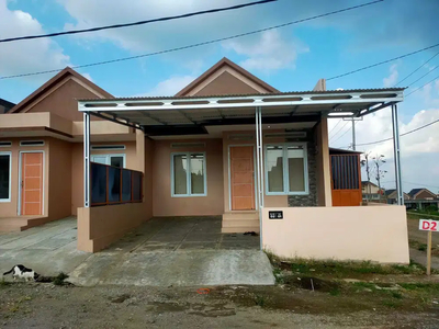 Rumah Baru Siap Huni di Cihanjuang Bandung barat Lingkungan Asri