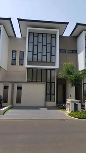 Rumah cantik dalam cluster di Jakarta garden city Jakarta Timur