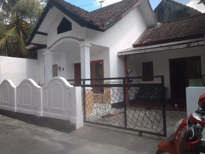 RUMAH DI TEGAL BUAH SIAP HUNI