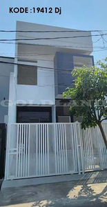 Rumah Dijual Kelapa Gading, Luas 6x17 Meter, Kode :19412 Dj