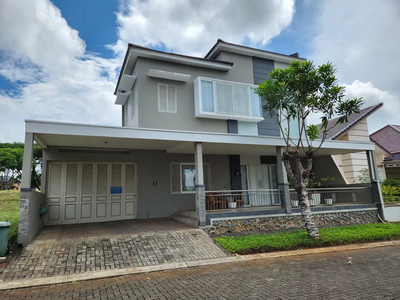 Rumah Mewah Graha Taman Pelangi BSB City Mijen Semarang