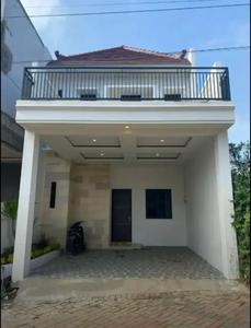 Rumah Modern 2 Lantai di Oma Campus Dau dekat kampus Unmuh Malang