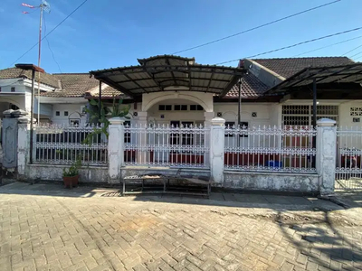 Rumah Pusat Kota Jl. Landak Baru LT. 13x13 SHM