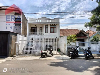 Rumah Strategis Tengah Kota Sayap Ciateul Bandung