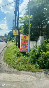 Rumah tinggal dekat jalan raya