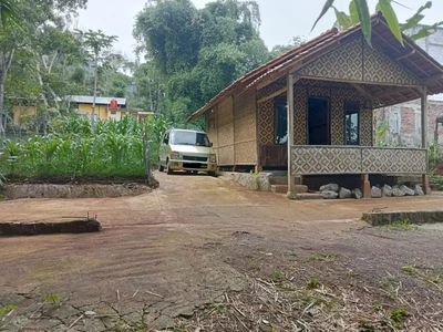 Tempat Staycation Aman Nyaman dan Asri Villa Saung Awi Tanjungsari