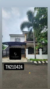 Di Jual Rumah Besar dan Mewah di Taman Laguna Cibubur