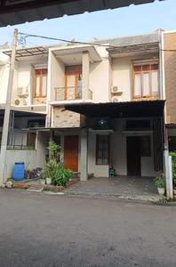 Dijual Cepat Rumah Arya Town house Kranggan