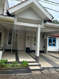 Dijual rumah 1 lantai full renovasi di Taman Ubud lippo karawaci Tange