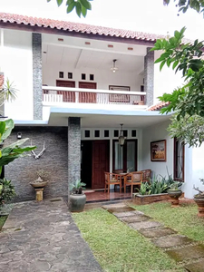 Dijual Rumah Luas & Strategis Maleo Sektor 9, Bintaro Jaya, Tangsel