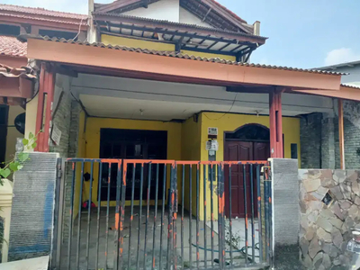 Disewakan murah rumah belakang RS Primaya Bekasi Selatan