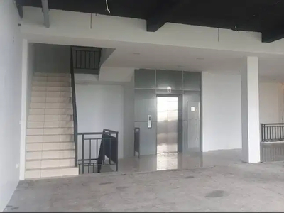 Disewakan Ruko 4 lantai (ada lift) di jalan utama Summarecon Bekasi