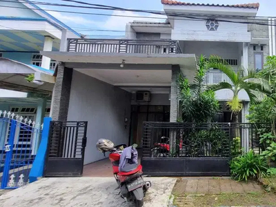 Jual rumah 2 lantai Perum Griya Kebraon Karang Pilang Surabaya