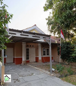 Rumah 1 Lantai samping Taman Cluster Parthenon Deltamas Cikarang