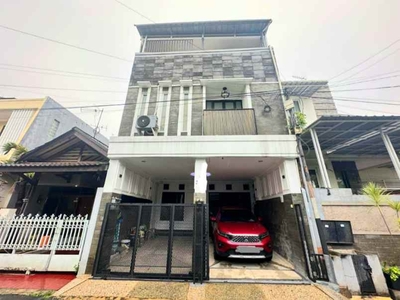 Rumah 3 Lantai Furnished Di Komplek Buaran Duren Sawit Jakarta Timur