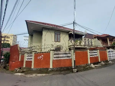 Rumah Besar di Cipete Selatan