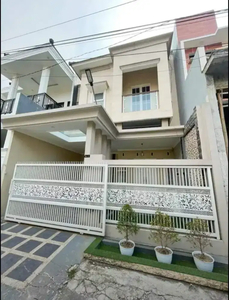 Rumah Cantik Minimalis Lokasi Kalpataru Malang