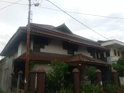 Rumah di gunung pangilun