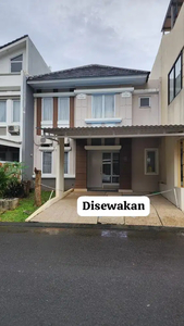 Rumah di sewakan dengan furnish