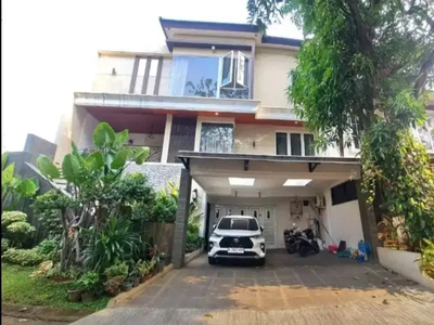 Rumah mewah di Taman Senayan sektor 9 Bintaro